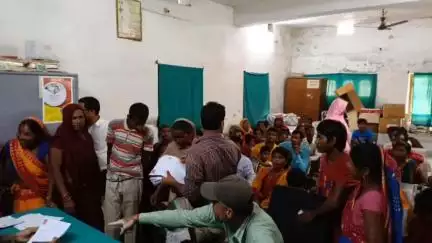 कुरसाकांटा: पीएचसी कुर्साकांटा में दिव्यांगता पहचान शिविर का आयोजन, 90 आवेदनों की हुई जांच