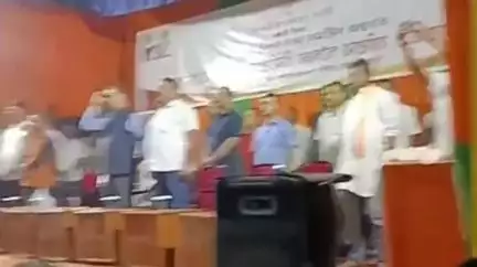 পশ্চিম নলবাৰী: চামতাত টিহু বিধানসভা সমষ্টিৰ পঞ্চায়তৰ জনপ্ৰতিনিধিসকলৰ শুভেচ্ছাৰ বিশেষ অনুষ্ঠান, উপস্থিত মন্ত্ৰী চন্দ্ৰমোহন পাটোৱাৰী