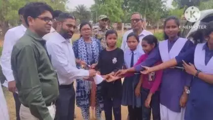 दुर्गुकोंदल: दुर्गुकोंदल विकासखंड में चल रहे जिला स्तरीय समर कैंप का कांकेर कलेक्टर ने किया निरीक्षण