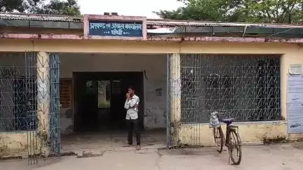 मोदनगंज: घोसी प्रखंड में फाइजा बनीं टॉपर, डॉक्टर बनकर लोगों की सेवा करना चाहती हैं