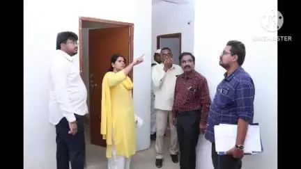 నార్కెట్​పల్లి: బ్రాహ్మణ వెల్లంల గ్రామంలోని డబుల్ బెడ్ రూమ్ ఇళ్లల్లో మరమ్మతులను 15 రోజుల్లో పూర్తి చేయాలి: జిల్లా కలెక్టర్ ఇలా త్రిపాఠి