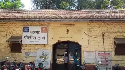 भुदरगड: भुदरगड पोलीस ठाण्यामध्ये दाखल असलेल्या घरफोडीच्या गुन्ह्याची उकल, अकरा लाख तीस हजार चारशे रुपये किमतीचे सोन्याचे जप्त