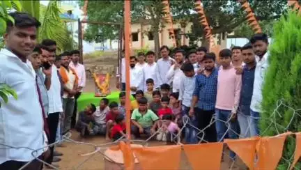 जिंतूर: येलदरी कॅम्प व सावंगी म्हाळसा येथे छत्रपती संभाजी महाराज जयंती निमित्त शिव शंभु प्रेमींच्या वतीने अभिवादन