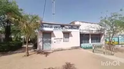 खनियाधाना विकासखंड शिक्षा अधिकारी कार्यालय में हुए गबन मामले में चार कर्मचारियों को किया निलंबित।