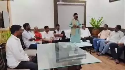 सिरोंचा: सिंदूर तिरंगा यात्रा देशभक्ती जागवणारी व सैनिकांच्या त्यागाला सलाम करणारी:- माजी खासदार असोक नेते