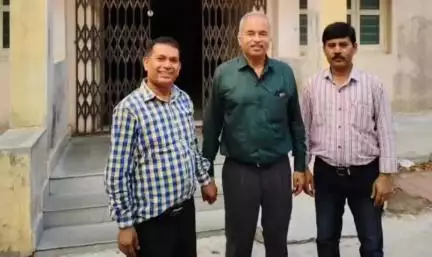 તિલકવાડા: સી એચ સી ખાતે ફરજ બજાવતા ડો આર જે રંજન સહિત જિલ્લામાં ફરજ બજાવતા છ તબીબો સરહદી જિલ્લામાં ફરજ બજાવવા પહોંચ્યા
