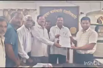 वरोरा: किसान ब्रिगेड कर्जमुक्ती चळवळीतर्फे वरोरा तहसिलदारांना निवेदन : शेतकर्‍यांचा उत्स्फुर्त प्रतिसाद