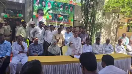 ಹರಪನಹಳ್ಳಿ: ಪಟ್ಟಣದ ಪ್ರವಾಸಿ ಮಂದಿರದ ಬಳಿ ನೂತನ ಇಂದಿರಾ ಕ್ಯಾಂಟೀನ್ ಉದ್ಘಾಟನೆಗೊಳಿಸಿದ, ಶಾಸಕಿ ಲತಾ ಮಲ್ಲಿಕಾರ್ಜುನ್