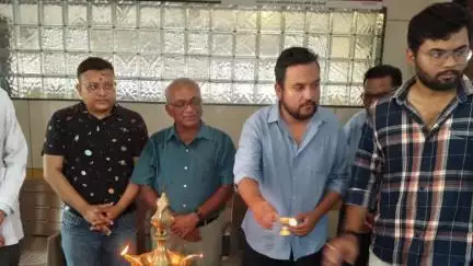 શિનોર: મોટા ફોફળિયા શ્રી સી એ પટેલ હોસ્પિટલ અને સામૂહિક આરોગ્ય કેન્દ્ર દ્વારા ઓપરેશન સિંન્દુરના સન્માનમાં રક્તદાન કેમ્પનુ આયોજન