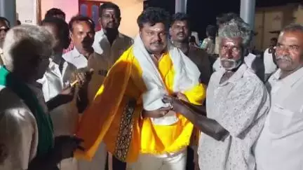கயத்தாறு: பள்ளாங்குளம் கிராமத்தில் பேவர் பிளாக் சாலை திறப்பு விழா மாவட்ட கவுன்சிலர் திறந்து வைத்தார்