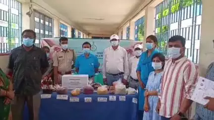 রাজনগর: নিক্ষয় মিত্র প্রকল্পের মাধ্যমে রাজনগর ব্লকের ১২ জন যক্ষা রোগীকে দত্তক নেওয়া হল, তুলে দেওয়া হল সুষম খাবার