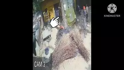 मेजा: #murder बेटों और पत्नी ने मिलकर की पिता की हत्या, सीसीटीवी में कैद हुई वारदात, आरोपी फरार,वीडीओ वायरल।