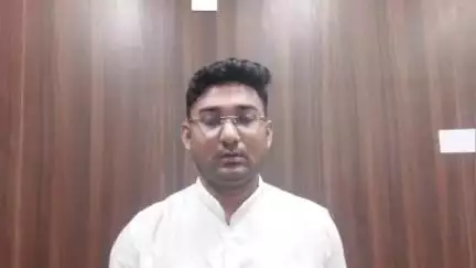 সন্দেশখালি ১: কালীতলায় পাকিস্তানের পতাকা আঁকা রয়েছে; পাকিস্তানকে সমর্থন করে হলে শাস্তি দেওয়া উচিত, বললেন BJP-র যুব মোর্চার সভাপতি