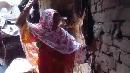 উদয়নারায়ণপুর: তিন বছর হয়ে গেল বাড়িতে জলের লাইন থাকলেও পানীয় জল পাচ্ছেন না সিংটির বাসিন্দারা #jansamasya