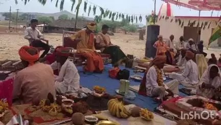 गांगड़तलाई: रोहनिया में तेज गर्मी में भी गंगाजल कलश यात्रा में उमड़ी श्रद्धा, बाबा रामदेव मंदिर का प्रतिष्ठा समारोह सम्पन्न
