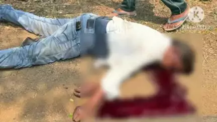 కురవి: కురవి-ఖమ్మం ప్రధాన రహదారిపై ఏకలవ్య గురుకుల పాఠశాల సమీపంలో బైక్‌ను ఢీకొన్న లారీ, వ్యక్తికి తీవ్ర గాయాలు