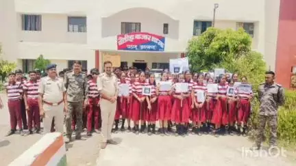 नौडीहा बाज़ार: नौडीहा बाजार थाने में साइबर अपराध, सड़क सुरक्षा, डायन बिसाही, नशा मुक्ति और पॉक्सो एक्ट पर हुआ जागरूकता कार्यक्रम