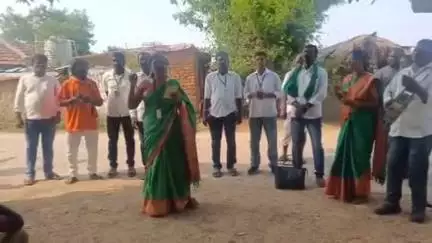 చేగుంట: తెలంగాణ సాంస్కృతిక కళాబృందం ఆధ్వర్యంలో వడదెబ్బ లక్షణాలపై అవగాహన