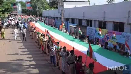 ಶಿಕಾರಿಪುರ: ಪಟ್ಟಣದಲ್ಲಿ ತಿರಂಗ ಯಾತ್ರೆಯಲ್ಲಿ ಬಿಜೆಪಿ ರಾಜ್ಯಾಧ್ಯಕ್ಷ ಬಿ ವೈ ವಿಜಯೇಂದ್ರ ಭಾಗಿ