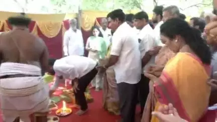 அயனாவரம்: திருநகர் பூங்காவில் மகளிர்க்கு பிரத்தேக உடற்பயிற்சி கூடம் - அமைச்சர் மற்றும் மேயர் அடிக்கல் நாட்டினர்