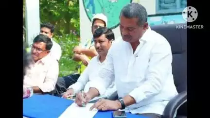 దామరచర్ల: వాడపల్లి గ్రామంలో మంచినీటి సమస్యను పరిష్కరించాలని అధికారులను ఆదేశించిన ఎమ్మెల్యే బత్తుల  లక్ష్మారెడ్డి