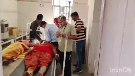 देेवगढ़: मदारिया में बड़ा हादसा, सेंडमाता मंदिर से लौट रहे श्रद्धालुओं की पिकअप का ब्रेक फेल, करीब डेढ़ दर्जन लोग घायल