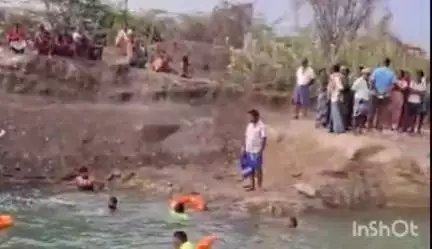 ஆலத்தூர்: இரூரில் ஏரியில் மூழ்கி உயிரிழந்தவரின் உடலை தீயணைப்பு வீரர்கள் மீட்டனர்