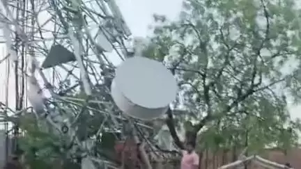 नांदगाव खंडेश्वर: वादळी वारा व पावसामुळे झालेल्या नुकसानीची पाहणी करा, आमदार प्रताप अडसड यांचे प्रशासनास निर्देश #Jansamasya