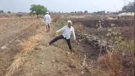 जिंतूर: पिंपरी खुर्द येथील शिवरस्ता खुला करण्याची शेतकऱ्यांची मागणी #Jansamasya