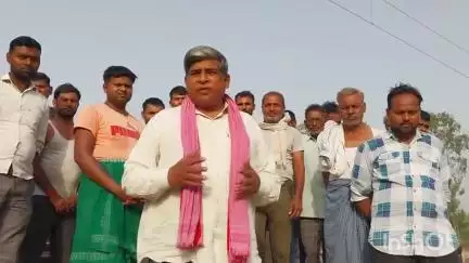 #ग्राम काजी नगला, ब्लॉक गंजडुंडवारा, तहसील पटियाली, जनपद कासगंज के ग्रामवासियों की मांग है कि उनके यहां पर रेलवे विभाग को पटरी के नीचे एक पुलिया बनानी चाहिए।
