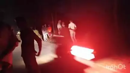 अंधराठाढ़ी: रखवारी गांव में तटबंध के पास कथित बम विस्फोट से एक भैंस घायल, पुलिस जांच में जुटी
