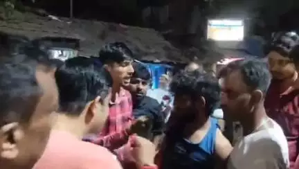 ডোমজুড়: সোশ্যাল মিডিয়ায় ভারত বিরোধী পোস্ট করার অভিযোগে মাকড়দহ থেকে এক যুবককে আটক করল ডোমজুড় থানার পুলিশ