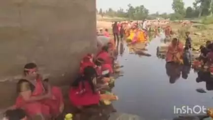 हेरहंज: हेरहंज में आयोजित महायज्ञ को लेकर भव्य कलश शोभायात्रा निकाली गई