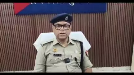 #रायबरेली ATM मशीन से छेड़छाड़ कर पैसे चुराने व बंद पड़े मकान से चोरी करने वाले 2अभियुक्त को सलोन पुलिस ने गिरफ्तार किया