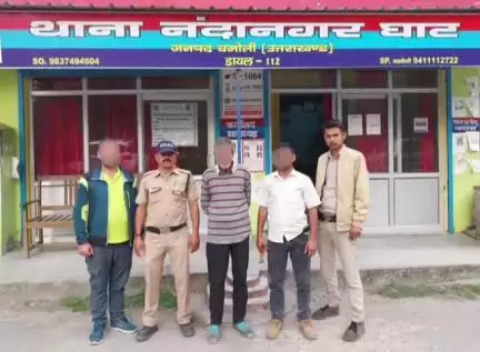 घाट: नन्दानगर पुलिस की तत्परता से गुमशुदा व्यक्ति को सकुशल किया गया बरामद, परिजनों ने जताया पुलिस टीम का आभार