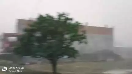 Siddharth Nagar दुकान वाले का समान हीउड़ गया तूफान 
दूल्हा चौराहा निकट दूल्हा रोड आंधी तूफान द#viral&video #short_video