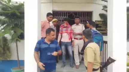 ইটাহার: চোরাই বাইক বিক্রি করতে এসে পতিরাজপুরে বাইক সহ গ্রেপ্তার যুবক, 5 দিনের পুলিশ হেপাজতের নির্দেশ আদালতের