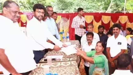 திருப்போரூர்: வட்டாட்சியர் அலுவலகத்தில் மாவட்ட ஆட்சியர் தலைமையில் ஜமாபந்தி  நடைபெற்றது