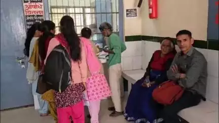 गरुड़: एक चिकित्सक के भरोसे सवा लाख की आबादी,सीएचसी बैजनाथ सुशासन के दावों की खुली पोल, विपक्ष ने भी साधु चुप्पी #jansamasya