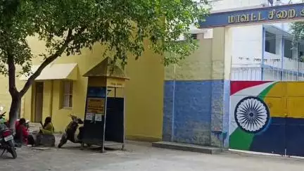 ஆத்தூர்: ஆத்தூர் கிளை சிறையில் குடிபோதையில் இருந்த சிலை காவலர்.  சஸ்பெண்ட் எஸ் பி நடவடிக்கை