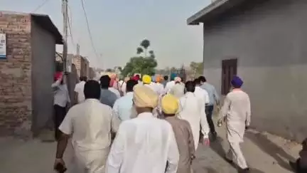 ਜ਼ੀਰਾ: ਯੁੱਧ ਨਸ਼ਿਆਂ ਦੇ ਵਿਰੁੱਧ ਮੁਹਿੰਮ ਤਹਿਤ ਵੱਖ ਵੱਖ ਪਿੰਡਾਂ ਵਿੱਚ ਨਸ਼ਾ ਮੁਕਤੀ ਯਾਤਰਾ ਦੀ ਕੀਤੀ ਸ਼ੁਰੂਆਤ