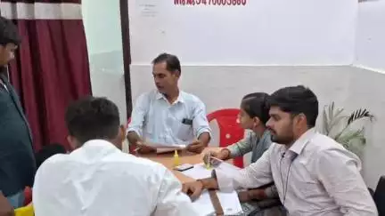 तिलौथू: तिलौथू में दिव्यांगजन पहचान शिविर का आयोजन, सरकारी योजनाओं के लाभ के लिए की गई पहल