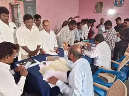 లింగంపేట్: భూ భారతి డెస్క్ వర్క్ చట్టం ప్రకారం నిర్వహించాలి: లింగంపేట మండలంలో జిల్లా రెవెన్యూ కలెక్టర్ విక్టర్