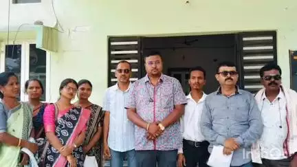 ବୀରମିତ୍ରପୁର: ବିଶ୍ରା ବ୍ଲକର ବିଶ୍ରା ବ୍ଲକ ପରିସରରେ ସମିତି ବୈଠକରେ ଯୋଗ ଦେଲେନି ସମିତି ସଭ୍ୟାସଭ୍ୟ ।