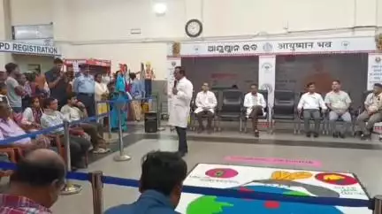 ଖଣ୍ଡଗିରି: ଏମ୍‌ସ ଭୁବନେଶ୍ୱରରେ ଜାତୀୟ ଡେଙ୍ଗୁ ଦିବସ ପାଳିତ, ମୁଖ୍ୟ ଅତିଥି ଭାବରେ ଯୋଗଦେଇଥିଲେ ଏମ୍ସ ନିର୍ଦେଶକ ଡ଼ ଆଶୁତୋଷ ବିଶ୍ୱାସ