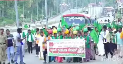 ಬೈಂದೂರು: ಗುಡೇ ದೇವಸ್ಥಾನ ಏತ ನೀರಾವರಿ ಜಾಕ್ವೆಲ್ ಕಾಮಗಾರಿ ವಿರೋಧಿಸಿ ಪಟ್ಟಣದಲ್ಲಿ ಬೃಹತ್ ಪ್ರತಿಭಟನೆ