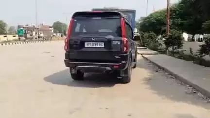 बांसगांव: बेलीपार के मेहरौली पेट्रोल पंप के सामने तेज रफ्तार स्कॉर्पियो की चपेट में आने से मेहरौली गांव के निवासी व्यक्ति की मौत