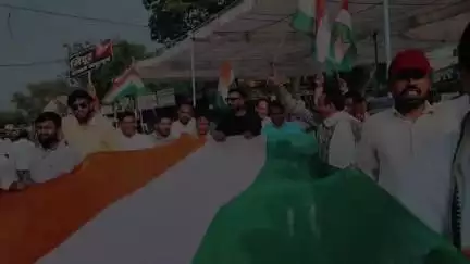 #OperationSindoor की ऐतिहासिक सफलता के उपरांत भारतीय सेना के सम्मान में नर्मदापुरम के नागरिकों ने भव्य #TirangaYatra निकाल कर देश के वीर सैनिकों के शौर्य को सलाम किया।
#TirangaYatra 🇮🇳