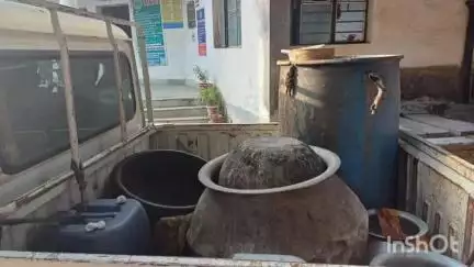 सतगावां: सात शराब भट्ठियां और उपकरण नष्ट, 100 लीटर महुआ शराब और 1000 किलोग्राम जावा महुआ जब्त
