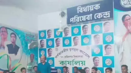 বেলডাঙা ২: সেনাবাহিনীদের শ্রদ্ধার্ঘ নিবেদনে, রেজিনগরে হবে বর্ণাঢ্য শোভাযাত্রা, তার প্রস্তুতি সভা করলেন বিধায়ক রবিউল আলম চৌধুরী